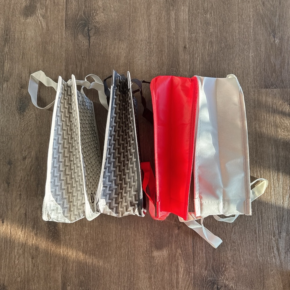 lululemon Shopper Tote Gift Bags - Bundle of 4 - Picture 10 of 10